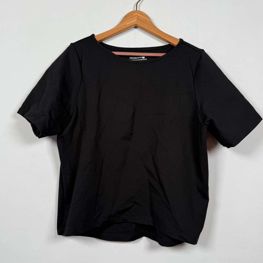 Betabrand Black Short Sleeve Women’s Tee, Size L, Great Condition!